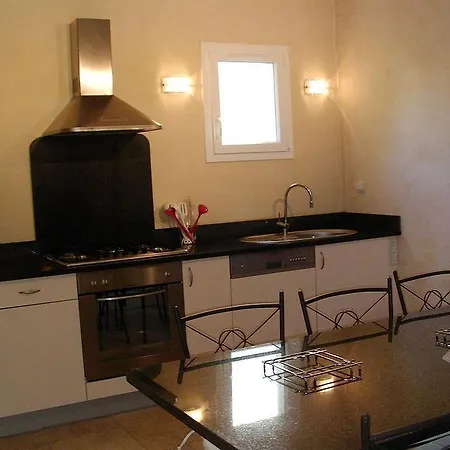 Отель Domaine De Caranella 3*