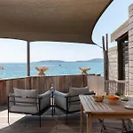 호텔 Domaine De Caranella 3*