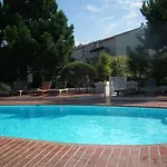 Domaine De Caranella 호텔